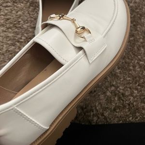 Dress shoes